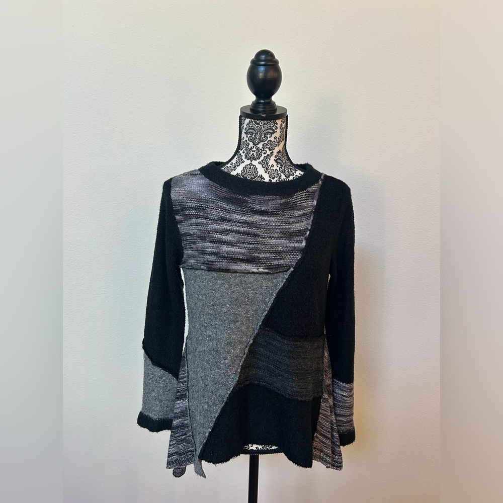 Curio New York Chic Patchwork Colorblock Sweater Top M